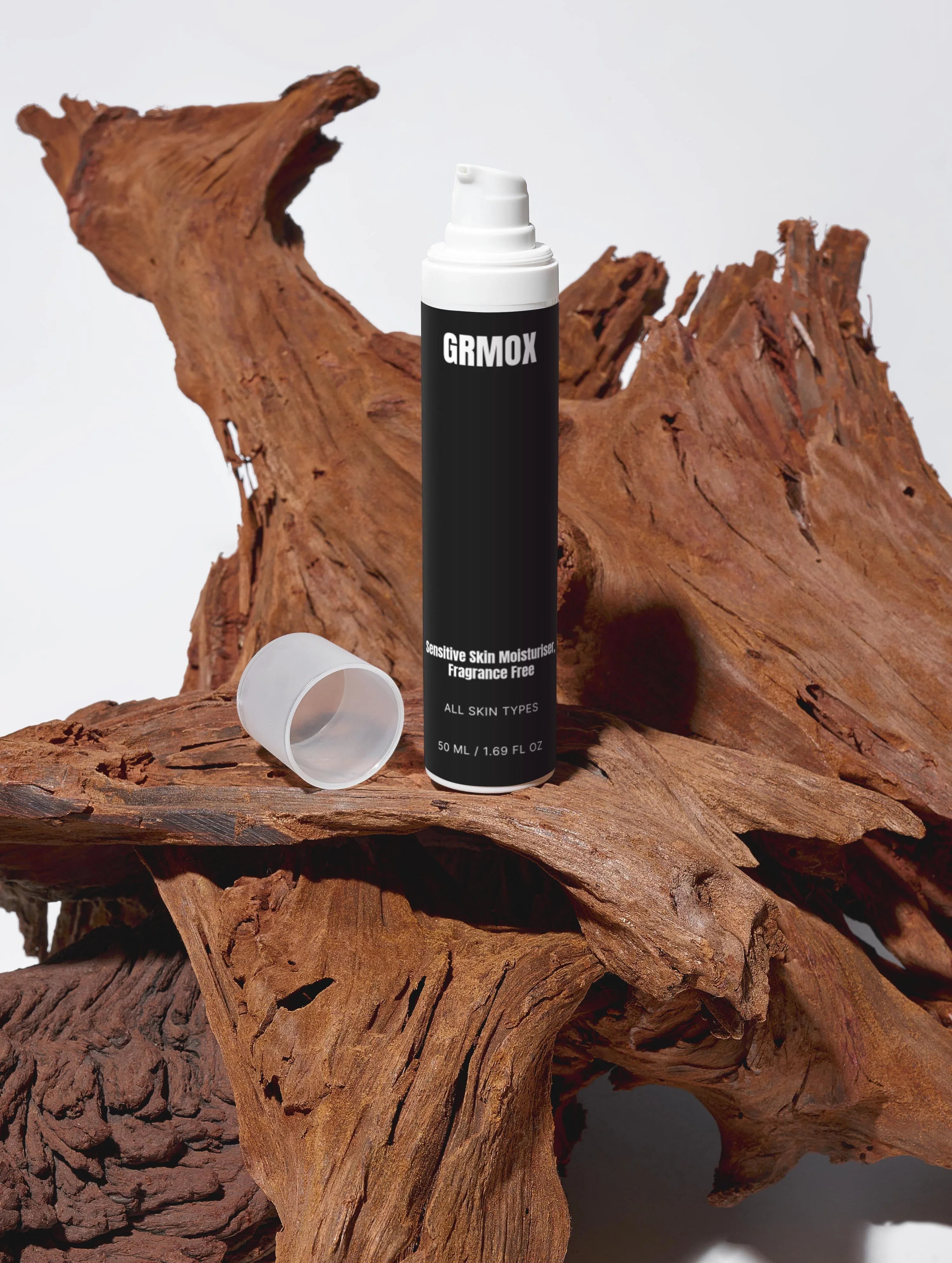 GRMOX Sensitive Skin Moisturiser, fragrance-free, for all skin types, 50ml, on rustic wood