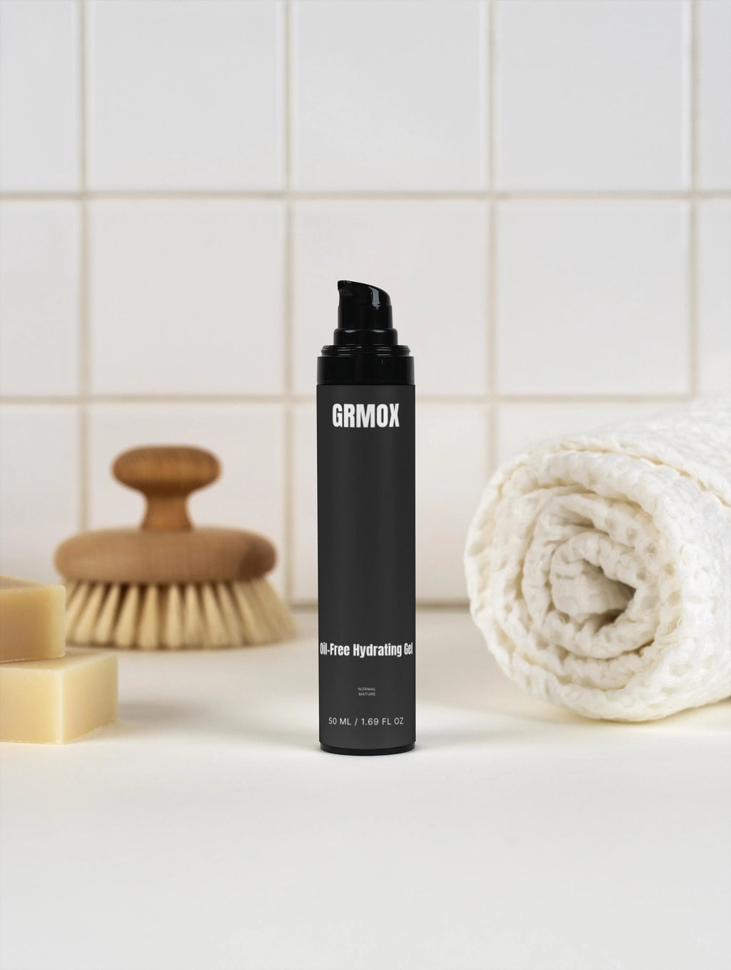 GRMOX Oil-Free Hydrating Gel for normal to mature skin, 50ml, with bath brush and towel