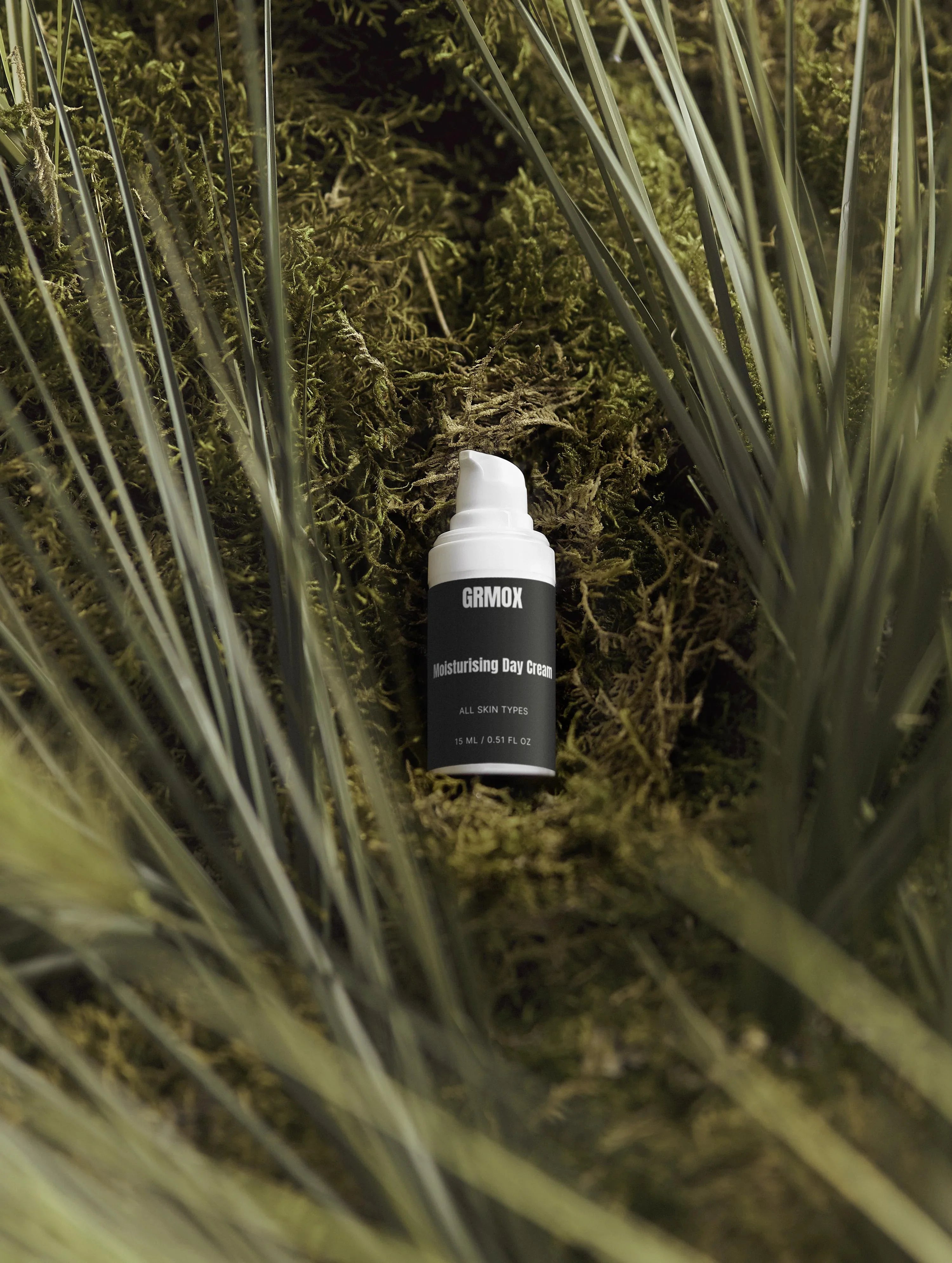 GRMOX Moisturising Day Cream for all skin types, nestled in moss with grass, 15ml